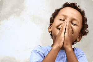 Como fazer uma oração de abertura de culto?