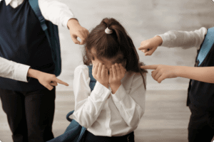 Como lidar com o bullying na escola ou no trabalho?