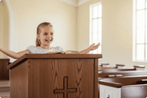 Qual versículo devo ler na abertura do culto?
