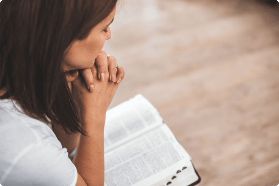 O amor de Deus por você: 100 Versículos Inspiradores