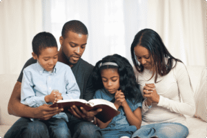 Esboços de Pregações e Estudos para Família