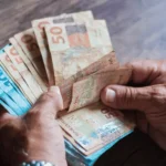 Se eu não tiver uma igreja local, onde devo dar o dízimo?